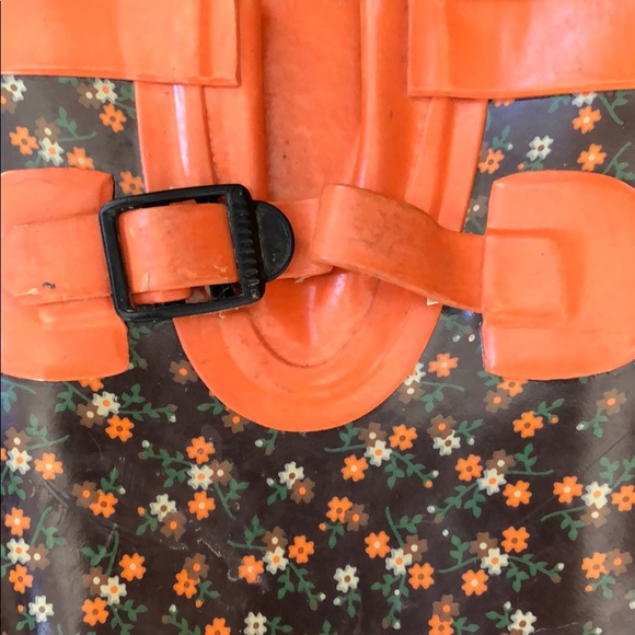 Retro patterned rain boots - Picture 4 of 5